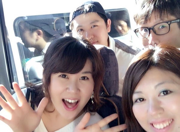 バスで移動〜♪