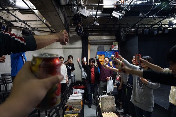 旗揚げ公演初日打ち上げ!