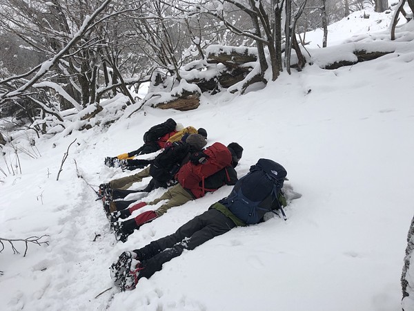 英彦山にて人型作り