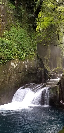 逢ぞめの滝