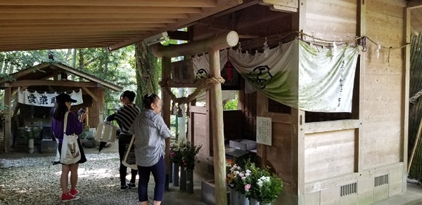 愛染明王・龍王神社