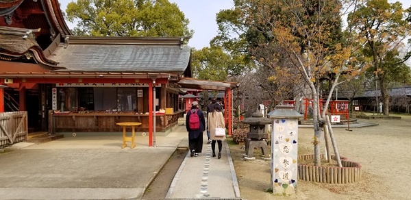 恋木神社参道