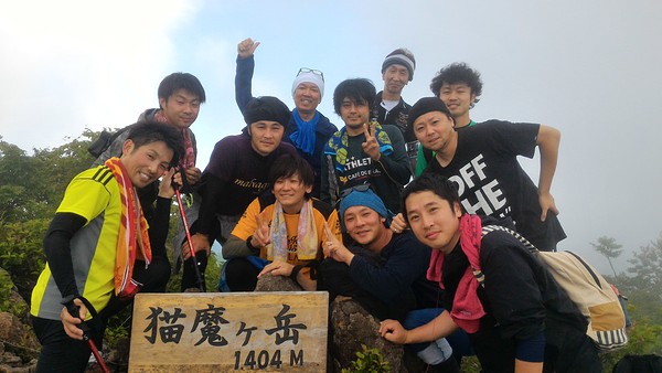 登山にて必勝祈願！