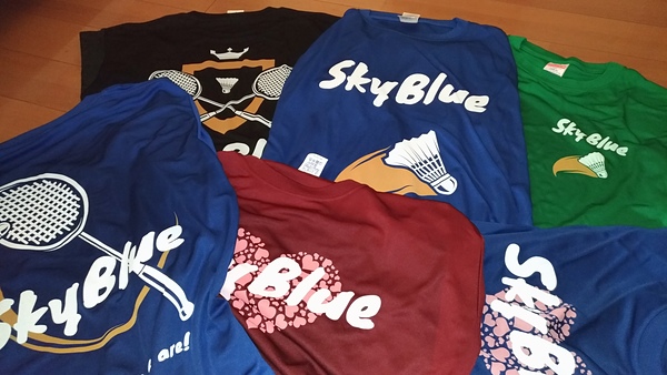 スカブルTシャツ発売中！