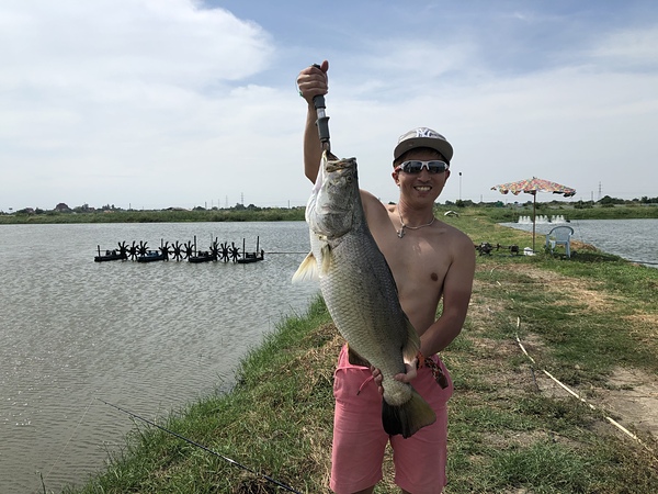 タイに行きバラマンディ釣り！