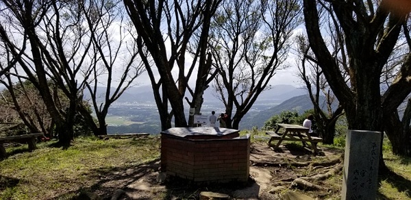 新立山(権現山)山頂