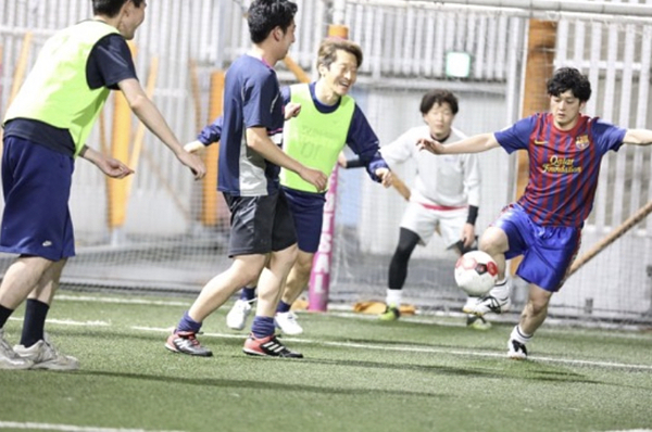 新規メンバー募集中 東京のフットサルチーム 新宿社会人フットサル スポーツやろうよ