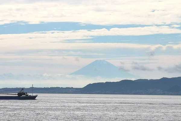 東京湾フェリーから富士山