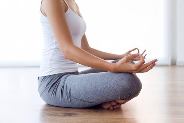 ヨガざえる🧘‍♀️