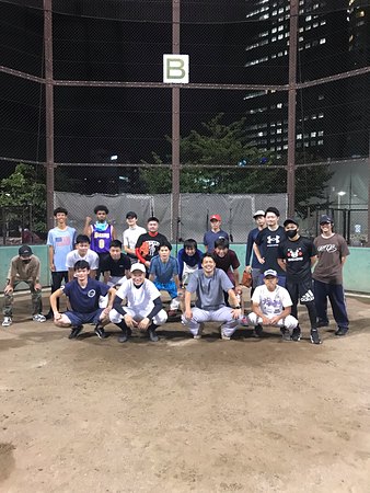 錦糸公園で平日野球をしましたイ