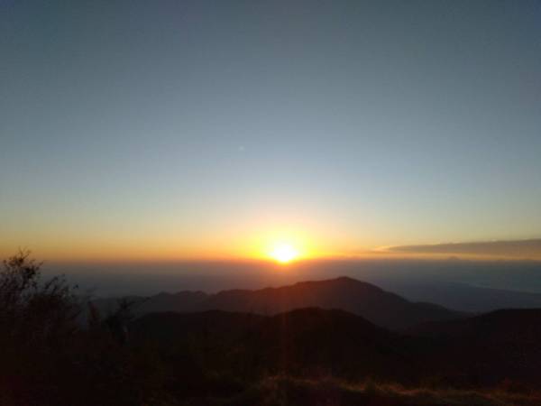 塔ノ岳からの日の出