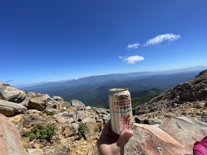 御嶽山から青空とビール。最高！