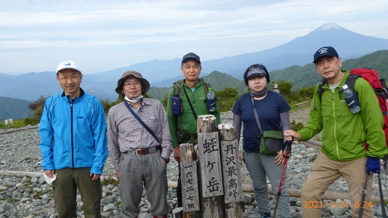 富士山、南アルプスの 山々が