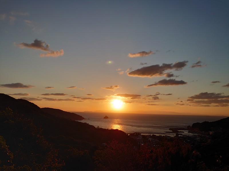 クラブハウスからの夕日です