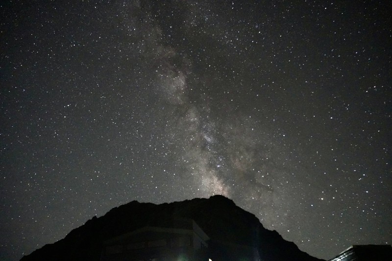 遠征で泊まればこんな星空