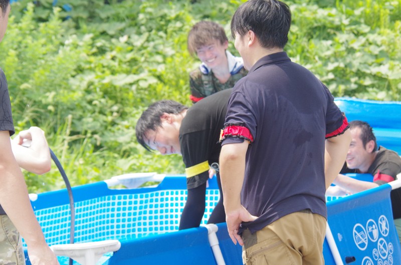 夏のプールは癒し
