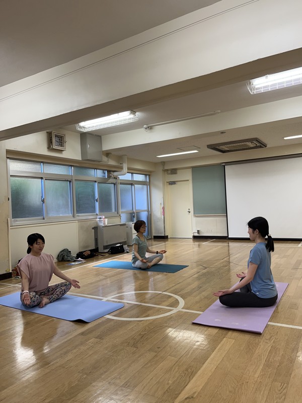 気軽にヨガ楽しみましょう！