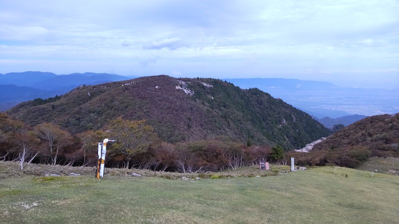 御在所岳→国見岳を望む