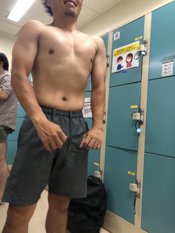 胸筋鍛えましょう