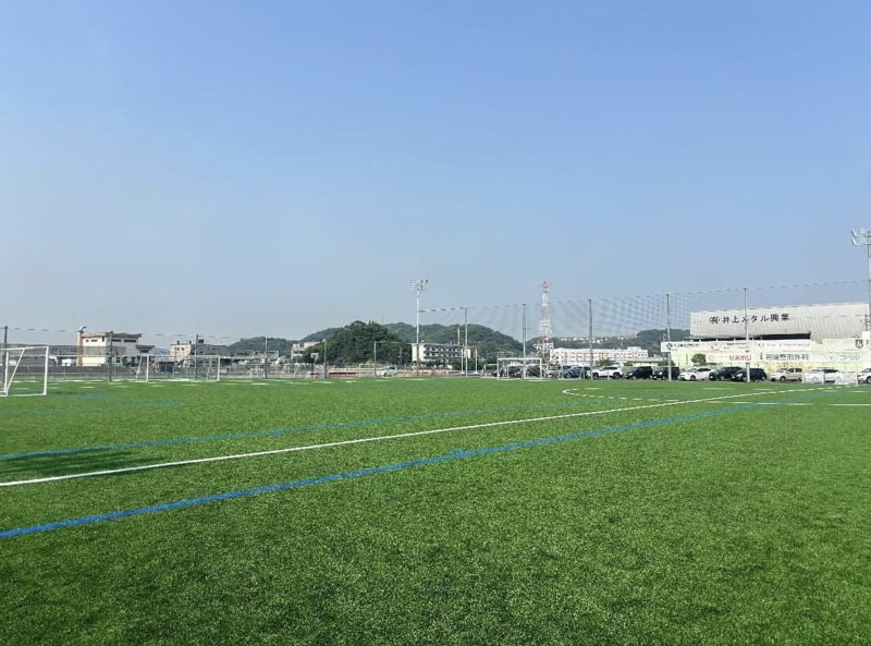 土の地面より足少ないかもです。