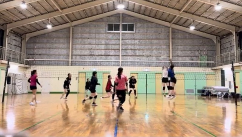 女子6人制の練習