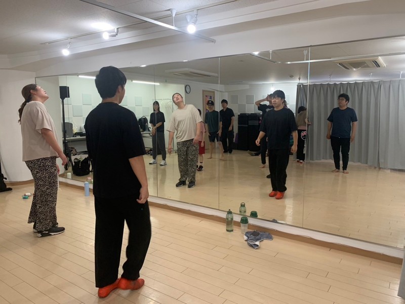 鏡を見ながら練習できます😊