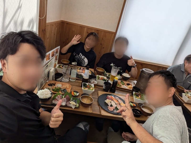 ハイキング後の打ち上げ