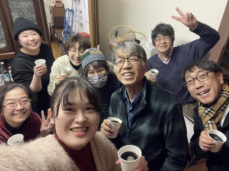 みんなで年末の納会準備。