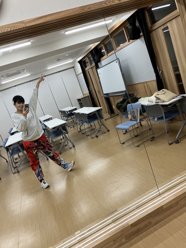レッスン場所は基本鏡付きです。