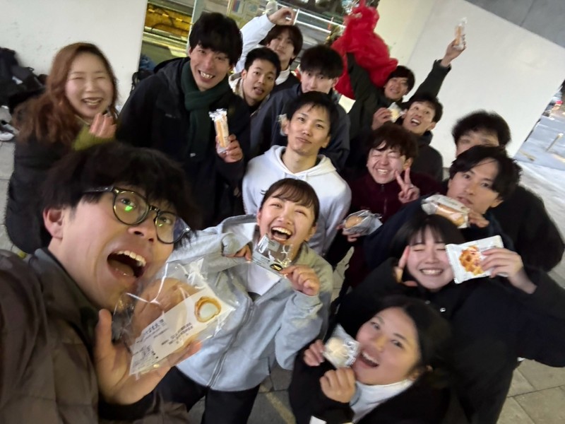練習後のお菓子パーティ🙌