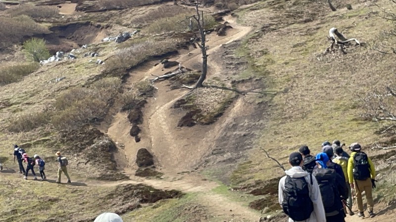 霊仙山