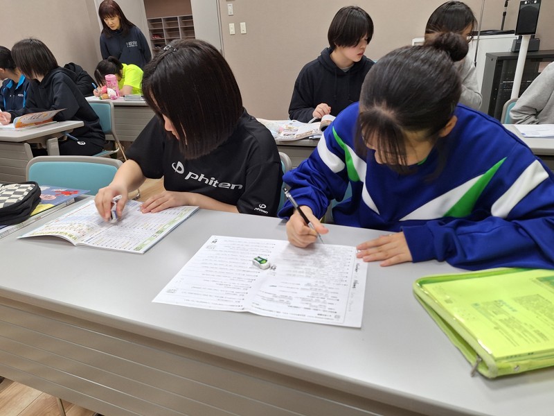 学習塾習学ゼミさんと連携。