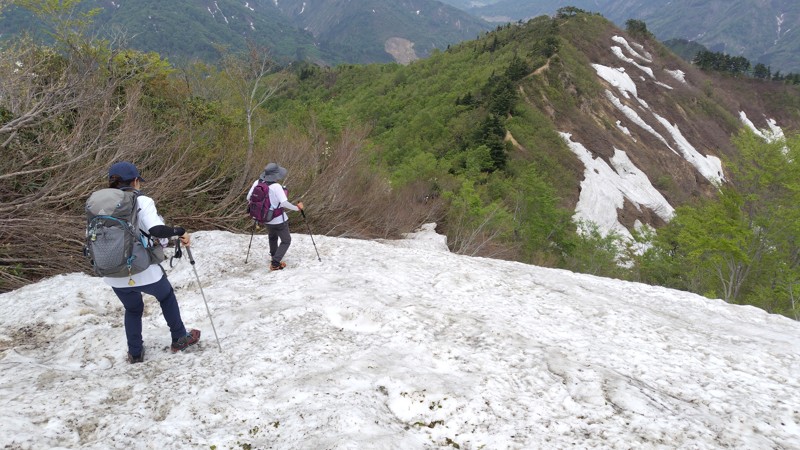 202505 残雪の倉手山
