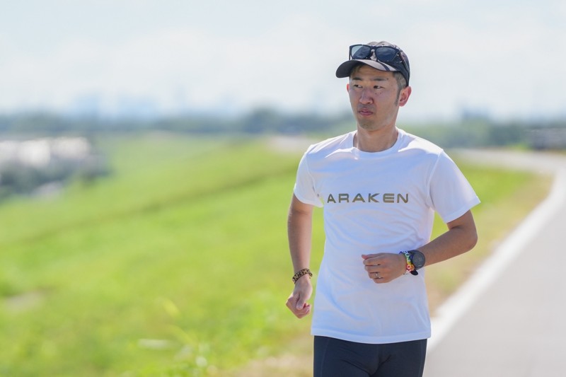 インストラクターのARAKEN