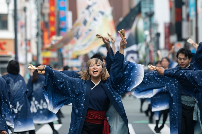 振り付けはプロダンサーが作成!