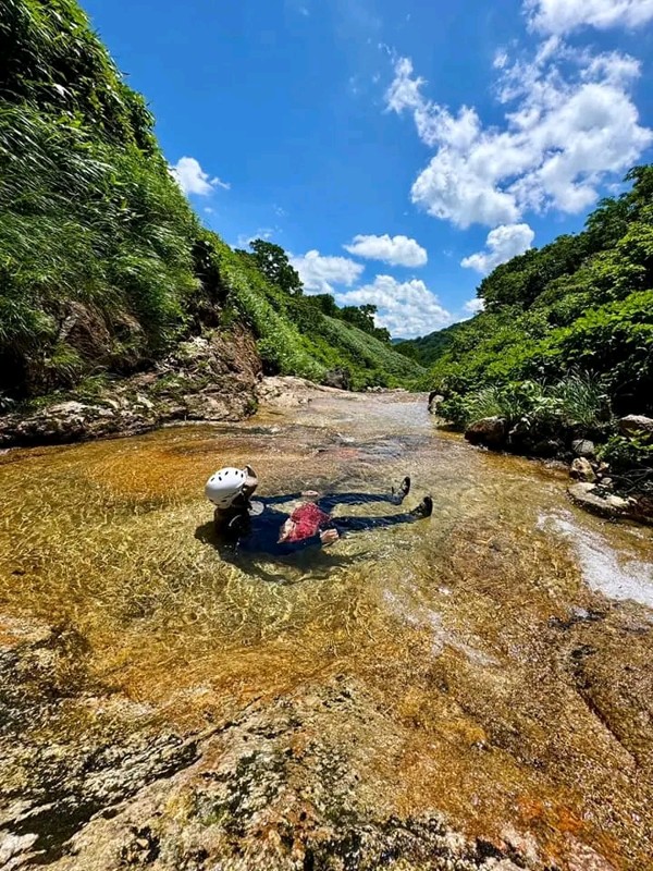 真夏の沢は極楽です