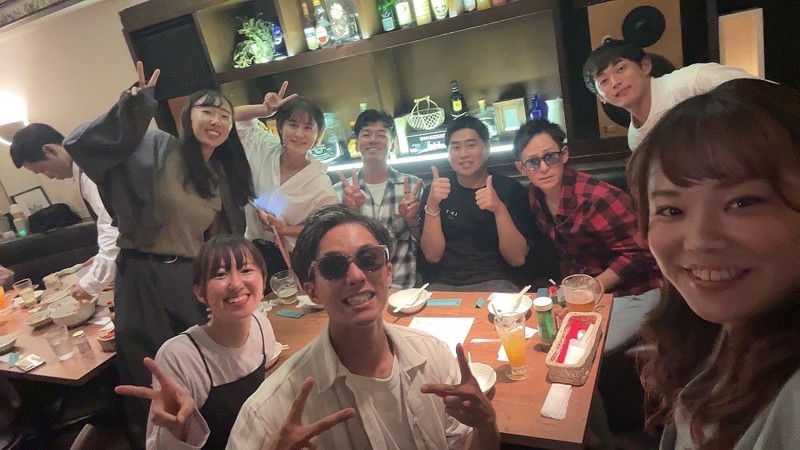 最高の仲間たちとやってます！