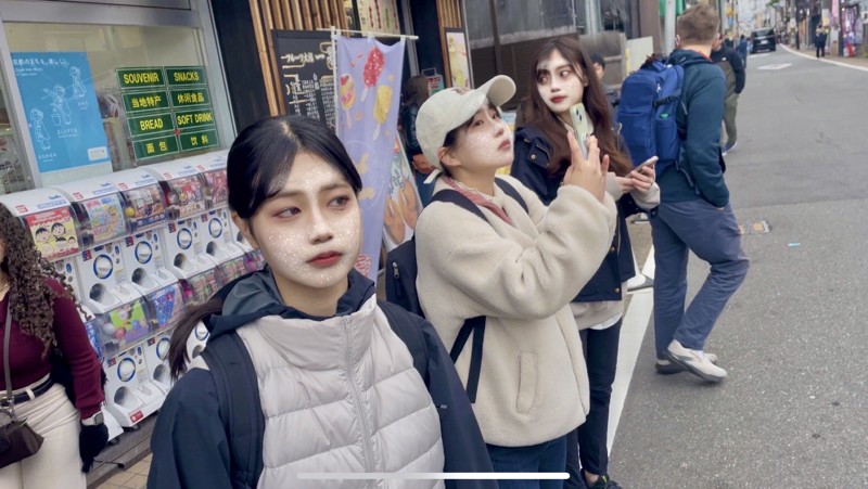 朝早いのでまだ眠い