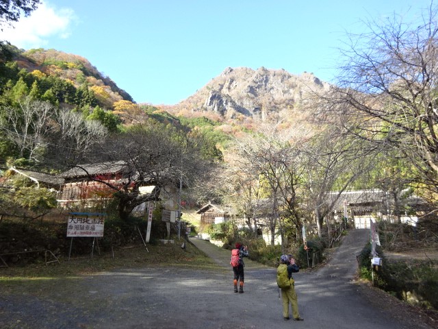 R7.11 奥久慈男体山