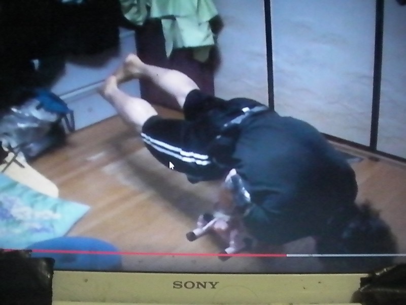 nikeair 冗談アディダス