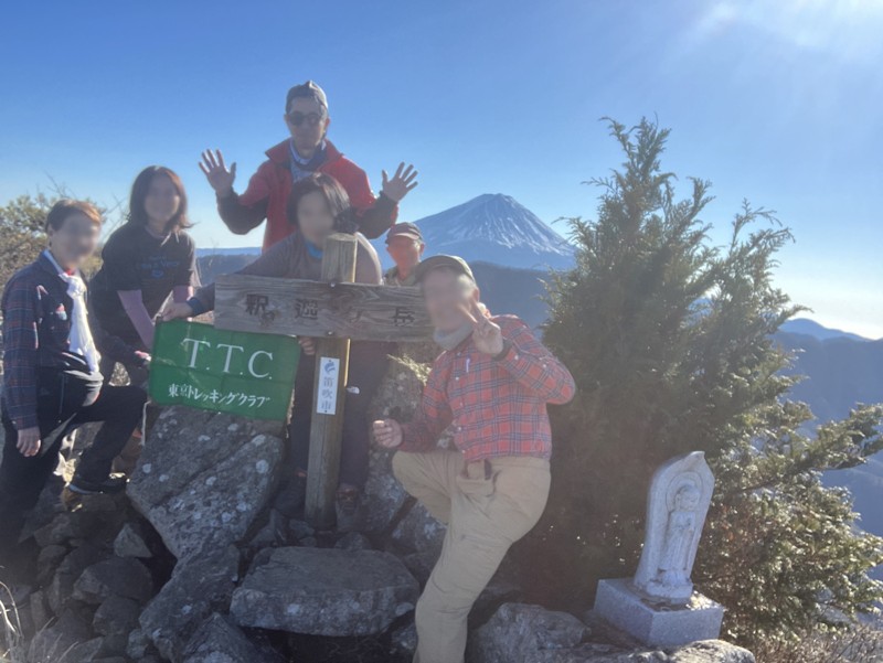 快晴の釈迦ヶ岳 12/7