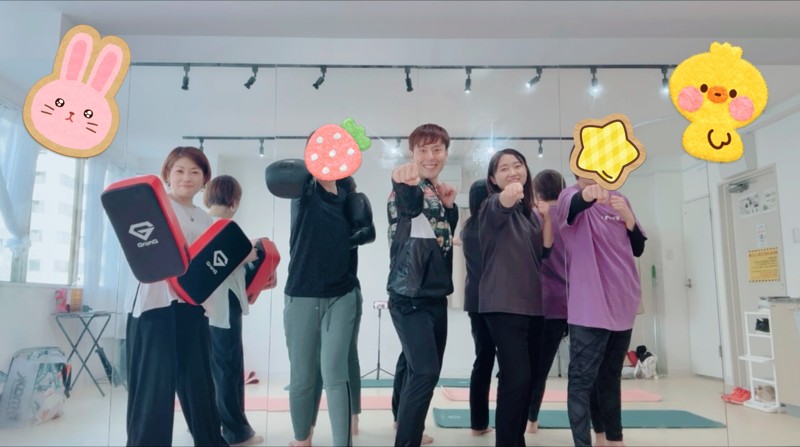 真ん中の人が先生です^ ^