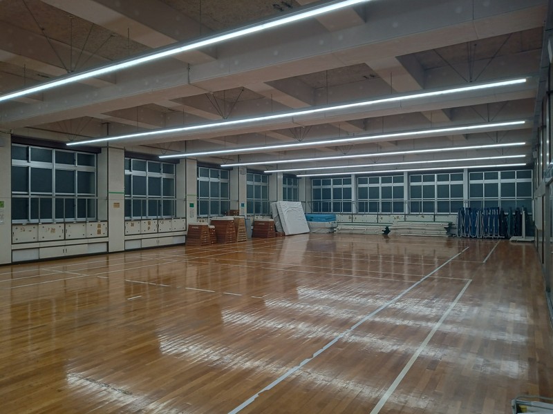 若葉中学校の格技場。