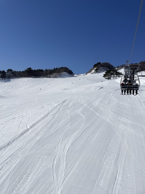 去年は一人でスノボ行きました!