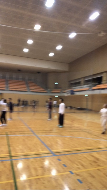 体育館貸切!2面でプレー