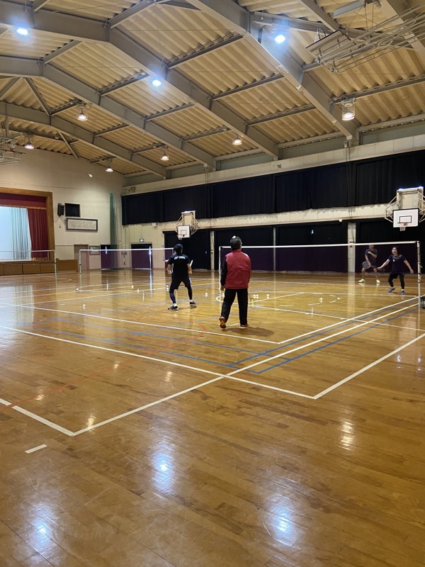 相手を変えながら全員で練習しま