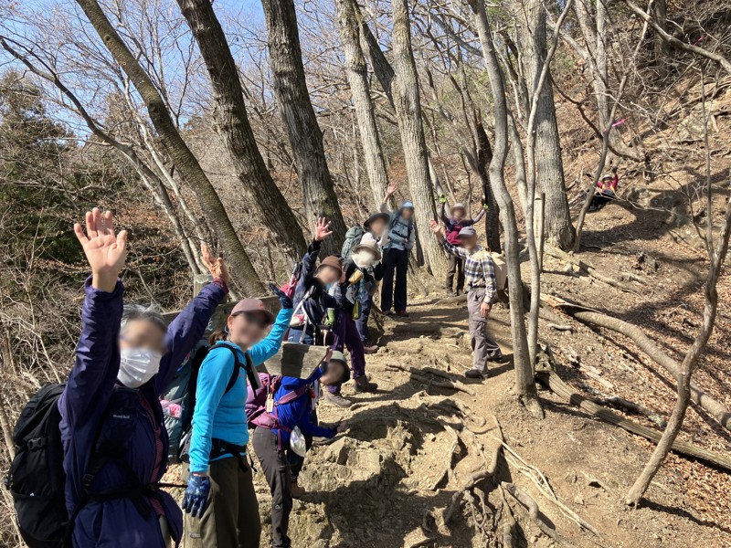 四阿屋の頂上 近く 3/1