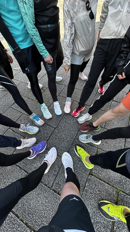 最初に恒例の脚を撮ります。