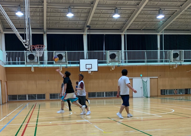 仕事終わりにバスケット！