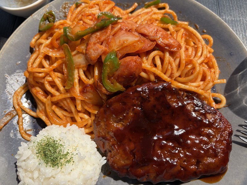 無性に食べたくなるナポリタン